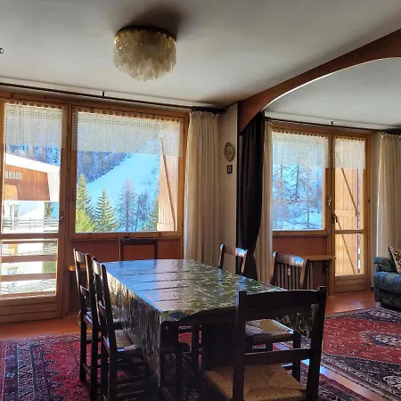 Over The Snow Apartment *
